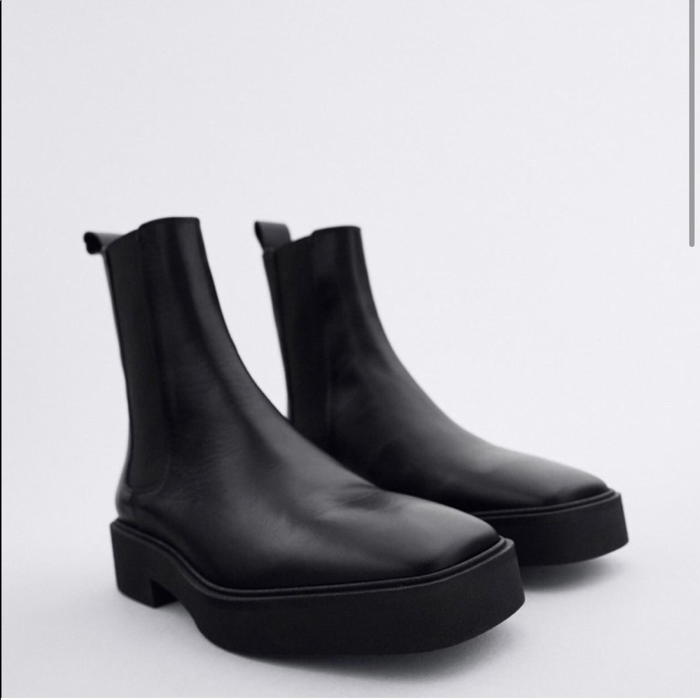 Zara Low Heeled Square Toe Leather Ankle Boots